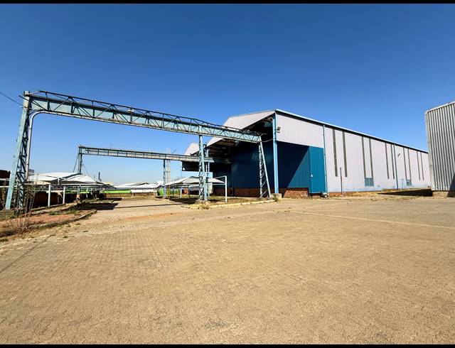 13,251M² WAREHOUSE TO LET IN WADEVILLE